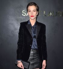 Sylvia Hoeks, 42 года, Голландия Sylvia Hoeks, 42 года,